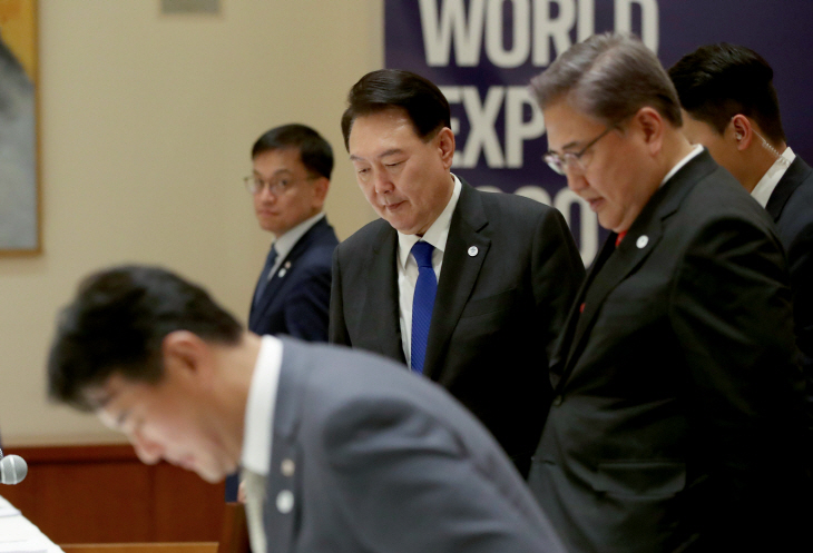 정상회담 이어가는 윤석열 대통령