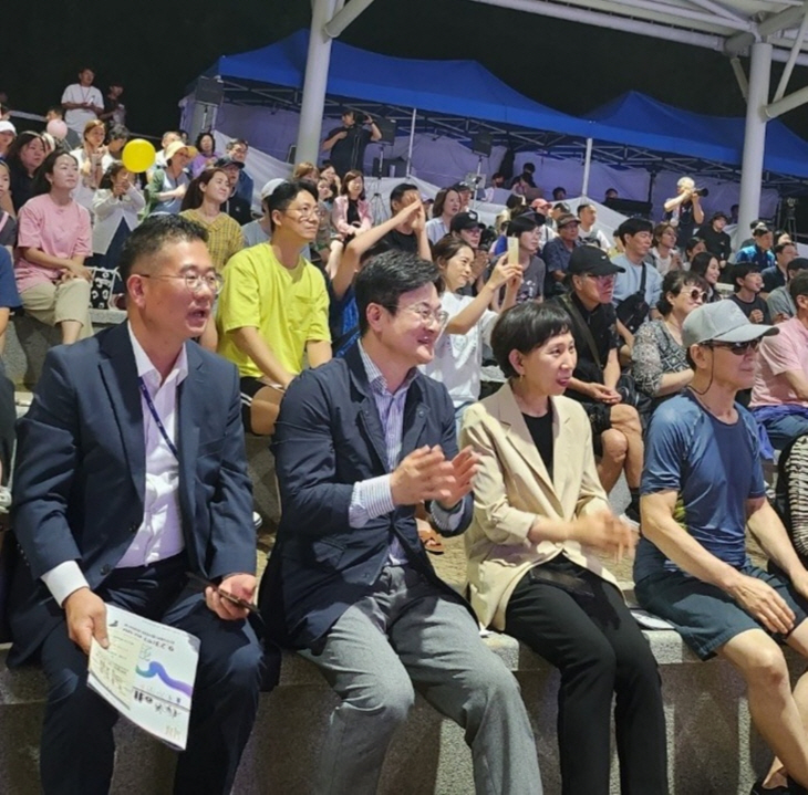 김병수 김포시장 23일 제1회 다담축제 공연 관람