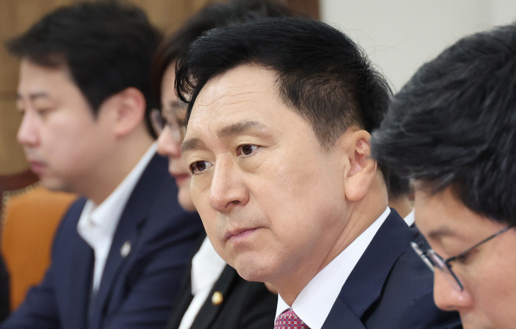 선거 패배에 심각한 국민의힘