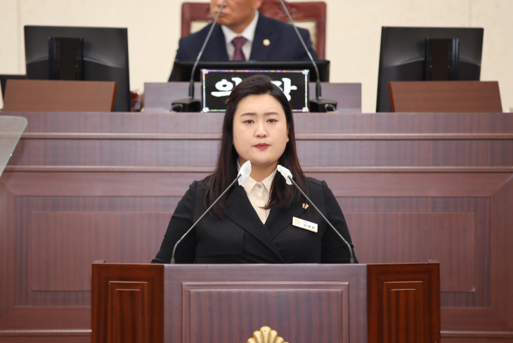 김새롬