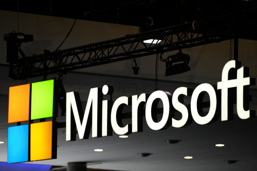 FILES-US-TECH-BUSINESS-OPENAI-MICROSOFT