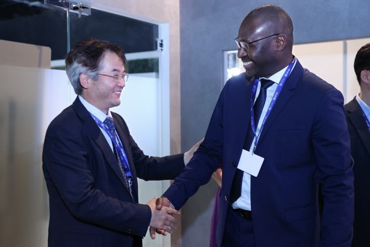 이동환 고양시장-마쌈바 티오예 UNFCCC 글로벌혁신허브 책임자