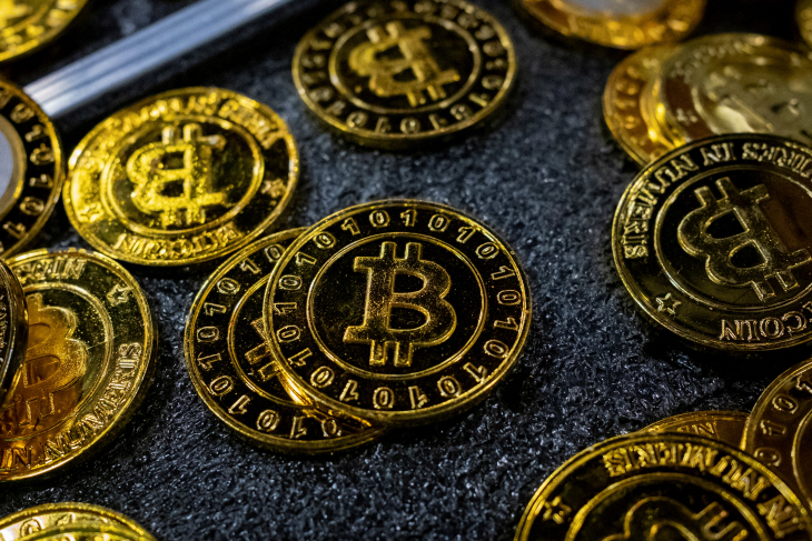 USA-FUNDS/CRYPTO