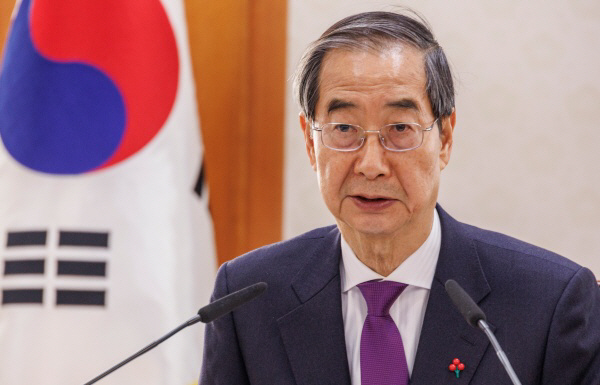 사회보장위원회에서 발언하는 한덕수 총리<YONHAP NO-3043>