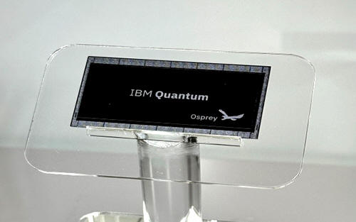 IBM코리아 양자컴퓨터 Osprey 큐비트 칩