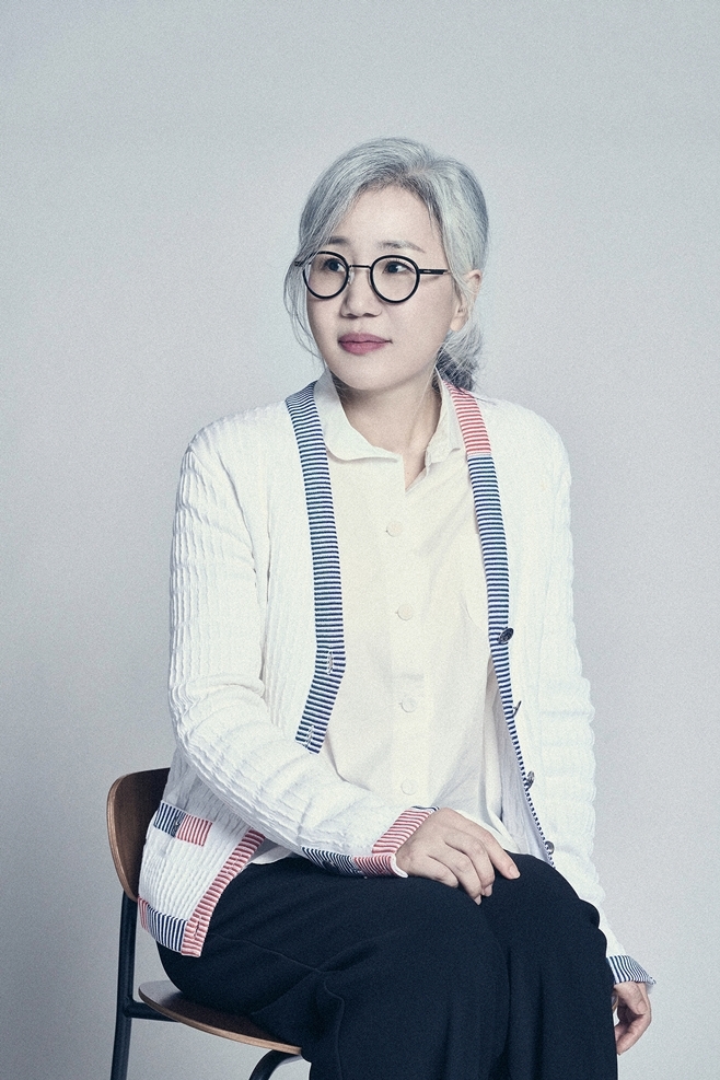 “<b>尹</b> 미치광이 캐릭터” <b>김은숙</b>·박해영 작가 등 <b>탄핵</b> 촉구