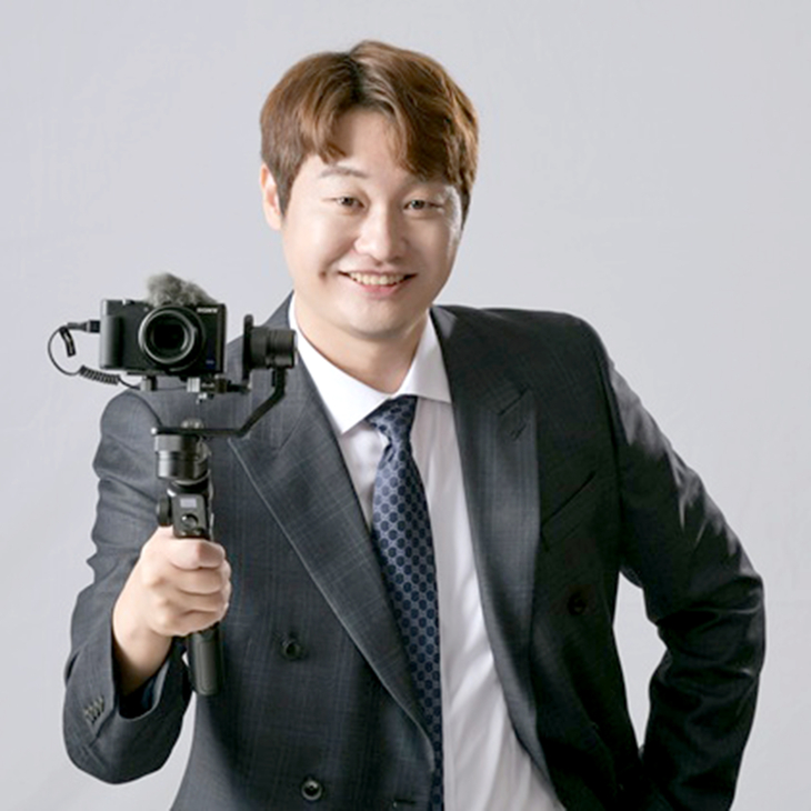 세종사이버대 유튜버학과 박성배 교수, AI 콘텐츠로 유튜브 1억 뷰 달성 - 뉴스 썸네일 이미지