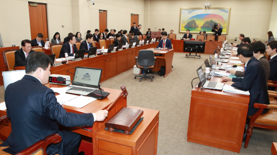 국회 정무위 자본시장법 논의