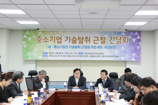 6FC8ACE52437E8C3DB91D852EEBC76F91512539316381