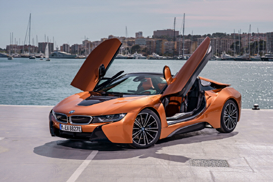 사진-BMW i8 Roadster(3)