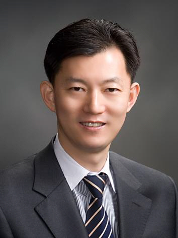 이동현 센터장