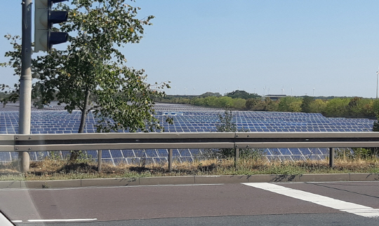 한화큐셀 태양광 패널