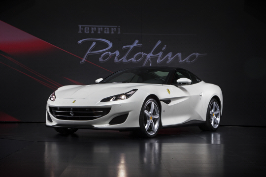 Ferrari Portofino (1)
