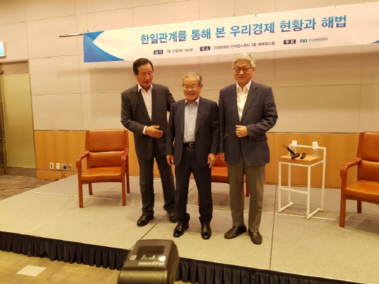윤증현 권태신 윤덕민