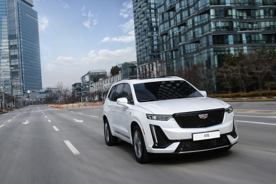 캐딜락_XT6_1