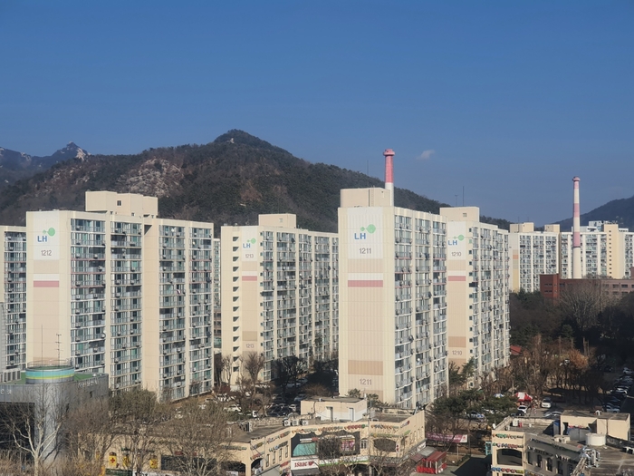 서울 재건축 아파트 전경.