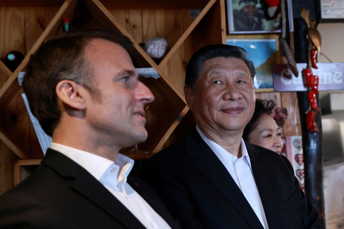 유럽순방 중 에마뉘엘 마크롱 프랑스 대통령과 만난 시진핑 중국 국가주석.AFP/연합뉴스