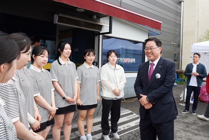 강수현 양주시장 15일 2025년 제71회 경기도체육대회 출전한 시청 직장운동경기부 선수단 격려