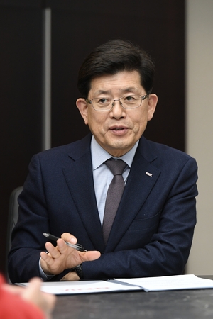 빈대인 BNK금융지주 회장.