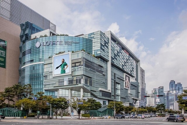 롯데백화점이 매각을 고려 중인 부산 센텀시티점 전경. 사진=롯데백화점