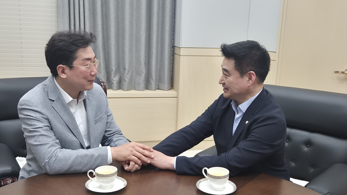 원강수 시장, 최혁진 의원 비공식 만남