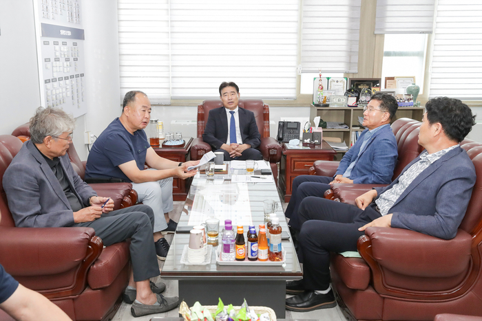 김운남 고양특례시의회 의장 8일 대한전문건설협회 경기도회 고양시운영위원회 차담회 운영