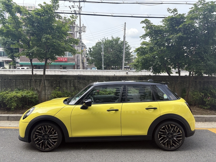 MINI 쿠퍼 S 5도어. 사진=이찬우 기자
