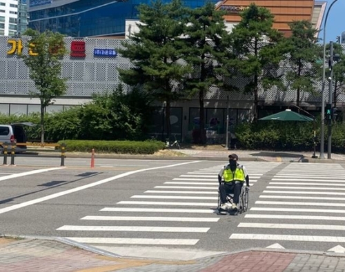 파주시 '스마트 횡단 시스템' 설치