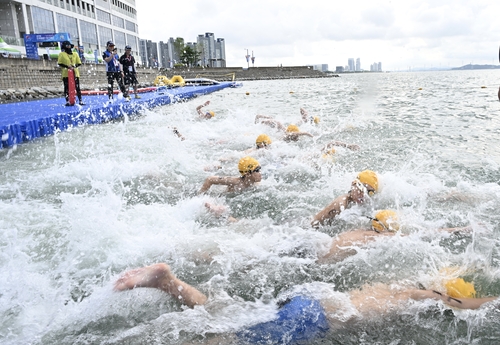 시흥시 '2025년 제17회 전국해양스포츠제전'- 철인3종 수영