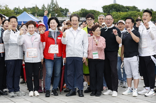 이동환 고양측례시장 13일 제3회 암환우와 함께 걷기대회 '아름다운 동행' 참여