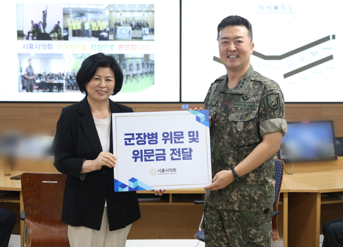 김찬심 시흥시의회 부의장-제167보병여단장(오른쪽)