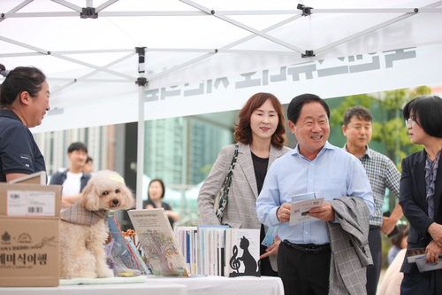 주광덕 남양주시장 20일 '2025 남양주 여유당 북페어' 격려 방문