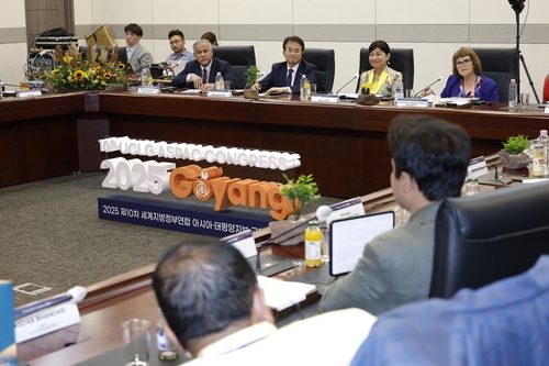 각국 지방정부 대표들 UCLG ASPAC고양 총회 원탁회의에서 혁신 정책과 모범사례 공유