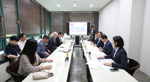 시흥시의회 도시환경위원회 9월30일 네덜란드 자전거대사관(Dutch Cycling Embassy, DCE) 초청간담회 개최
