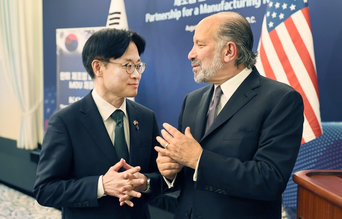 김정관 장관(, 한미 제조업 파트너십 양해각서 체결식