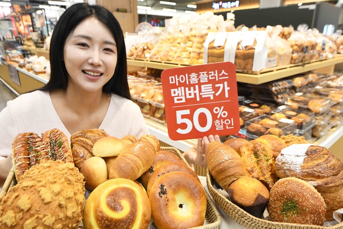 빵 값도 저저익선…가성비 빵 내놓는 대형마트