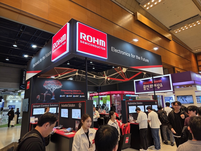 일본 반도체 기업 롬(ROHM) 부스. 사진 = 김윤호 기자.