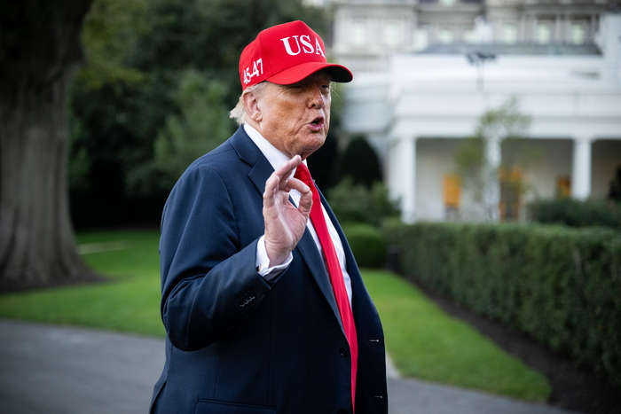USA GOVERNMENT TRUMP