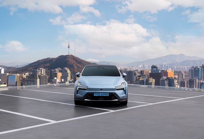 폴스타 '폴스타 4' 차량 이미지.