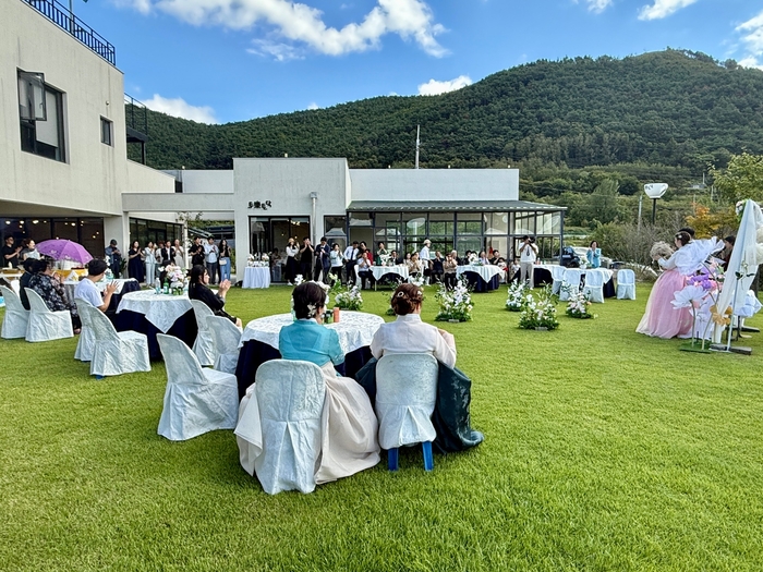 경북도, '나만의 작은 결혼식' 공모전, 새로운 결혼문화 제시