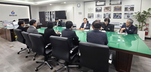 하남시의회 의장단-상임위원장단 5일 이현재 하남시장실 방문해 문화 예산 삭감 발언에 대한 유감 표명