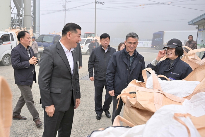 2025년산 공공비축미 건조벼 매입 시작…공주시, 4268톤 수매