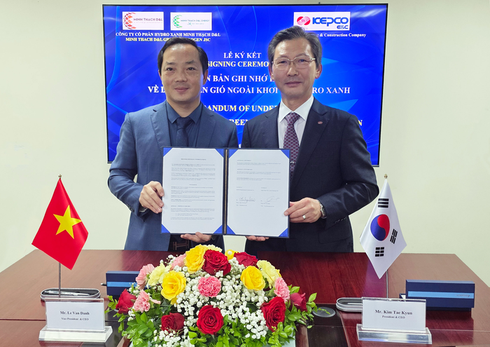 지난 10일 한국전력기술이 베트남서 해상풍력‧그린수소 사업개발 협력 MOU를 체결했다(사진 오른쪽 한전기술 김태균 사장, 왼쪽 Minh Thach Gro