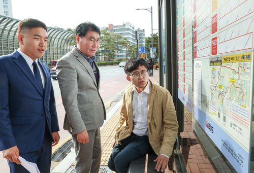 의왕시의회 '의왕시에서 광명역과 분당-판교로 가는 광역버스 노선 신설 추진 방안을 연구하는 의원 모임' 11일 성남시 일원 현장조사 진행