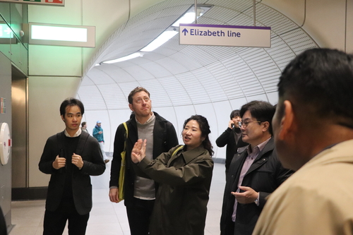 김포시 대표단 엘리자베스라인 방문