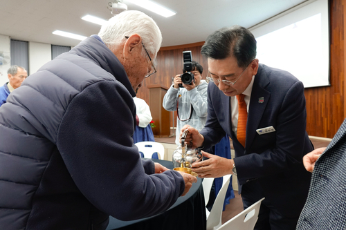 전진선 양평군수 17일 양근향교 기로연 행사 주재