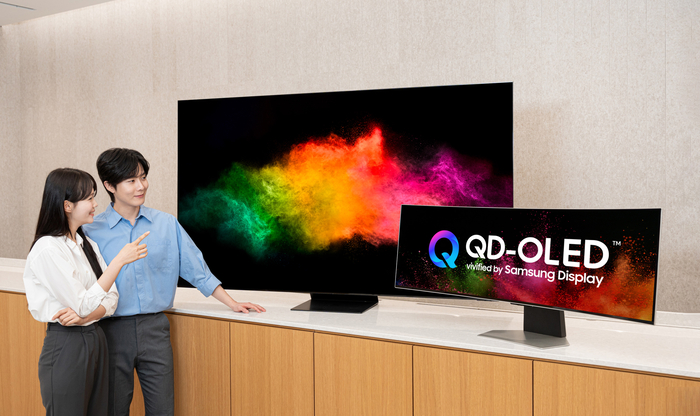 삼성디스플레이는 프리미엄 TV 및 모니터 제품에 주로 탑재되는 'QD-OLED' 기술의 브랜드 BI를 별도로 만들었다.