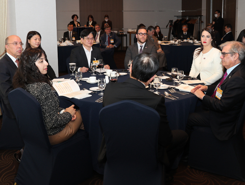 전국다문화도시협의회(회장 김병수 김포시장) 20일 롯데호텔서울에서 주한공관장 초청 오찬간담회 개최