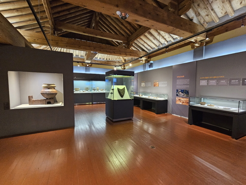 구리시 고구려 대장간마을 박물관 내부