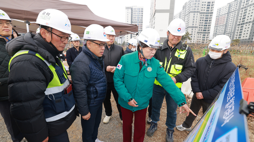 신계용 과천시장 지식정보타운 송전탑 철거 현장 점검